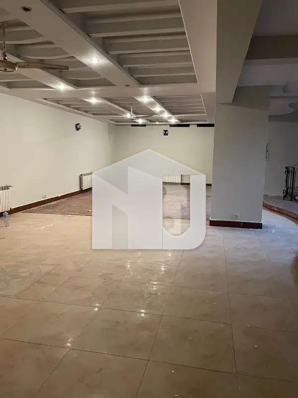 Triple Storey Designer House With Swimming Pool And Additional Land Lawn On Rent, photo 9