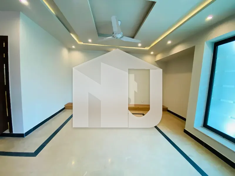 Brand New Luxurious House For Rent On Most Prime Location, photo 9