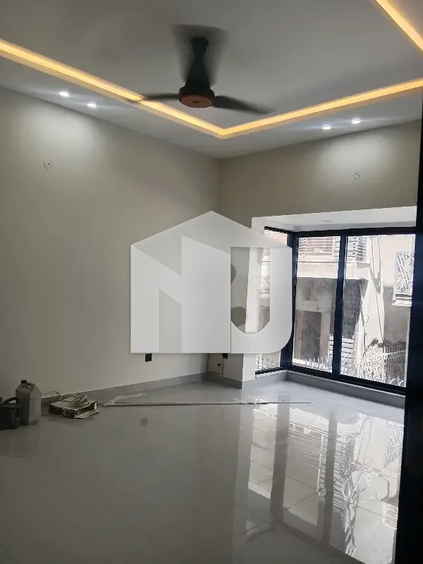In D12 Brand New 10 Marla Triple Storey Luxury Designer House For Rent, photo 10