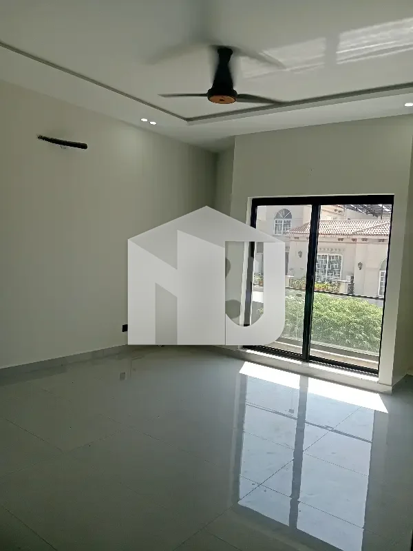 In D12 Brand New 10 Marla Triple Storey Luxury Designer House For Rent, photo 27
