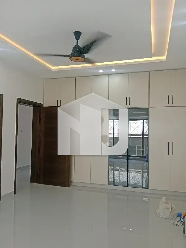 In D12 Brand New 10 Marla Triple Storey Luxury Designer House For Rent, photo 11