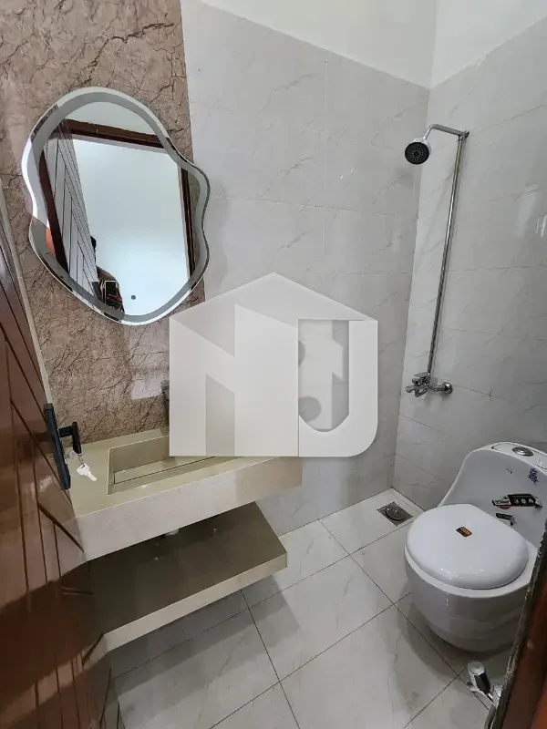 5 Marla House Faisal Town For Rent, photo 10