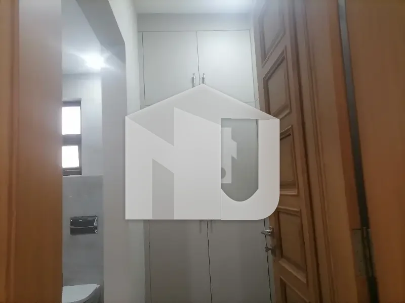 700 Square Yards House In F-7 Is Available For Rent, photo 5