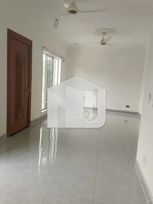 House Available For Rent In G-9/1, photo 2