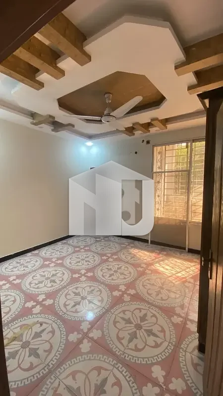 10 Marla Full House Available For Rent In Pwd Block C, photo 9