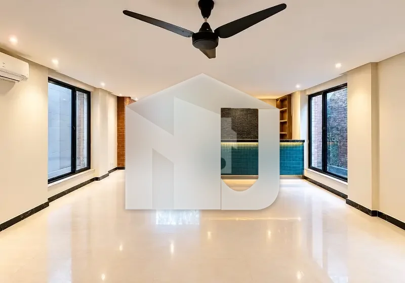 Triple Storey House For Rent In F-7, photo 3
