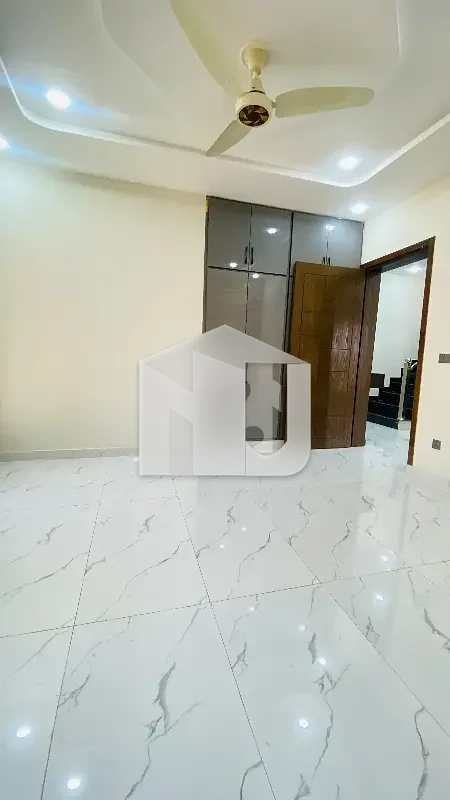 DHA Phase 5 Islamabad  For Rent 6marla Brand New House, photo 7