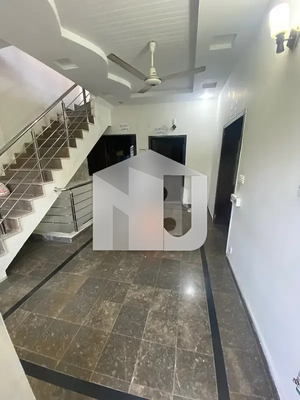 4.4 Marla Full House Available For Rent With All Basic Necessities, photo 5