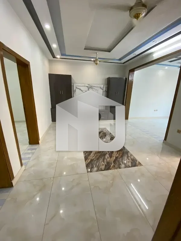 House For Rent 6 Marla 2 Portion Ground & Basement, photo 8