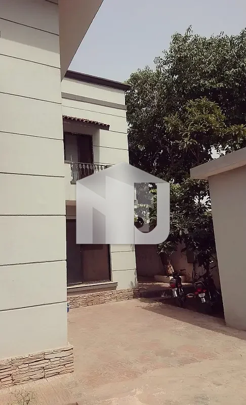 2 Kanal Beautiful House Available For Rent In Bani Near Market, photo 4
