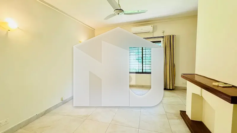House For Rent 566 Square Yard, photo 11