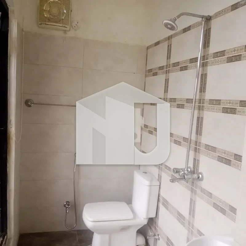 Spacious 6-Bedroom Full House for Rent in F-7, Islamabad, photo 24