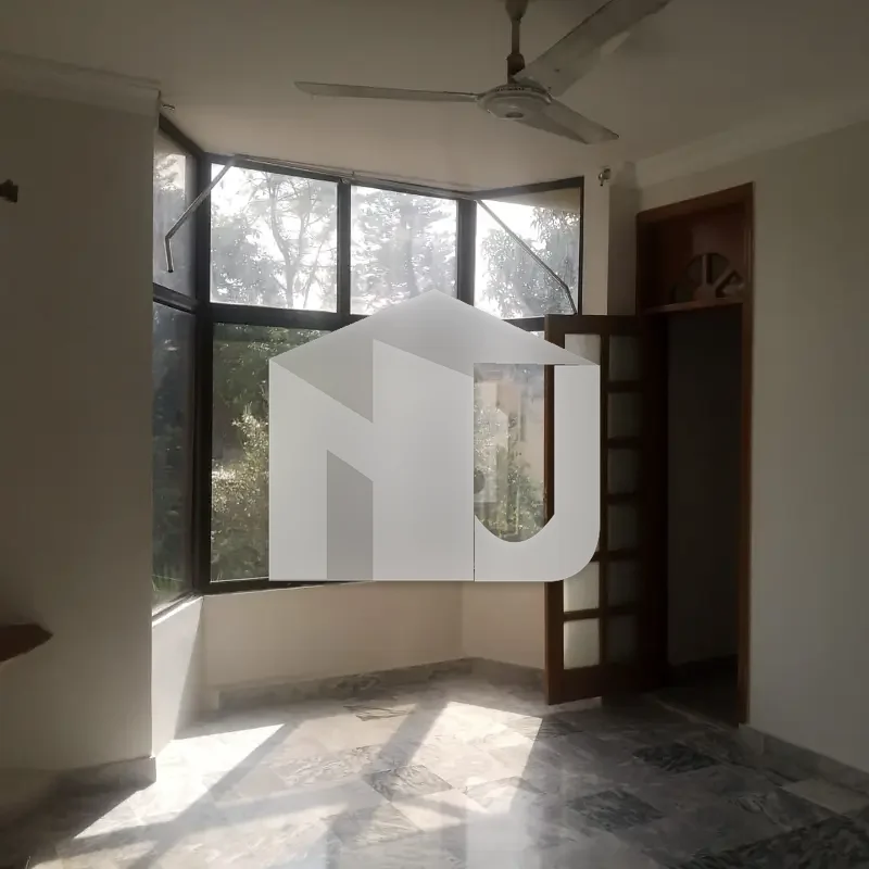 Spacious 6-Bedroom Full House for Rent in F-7, Islamabad, photo 17