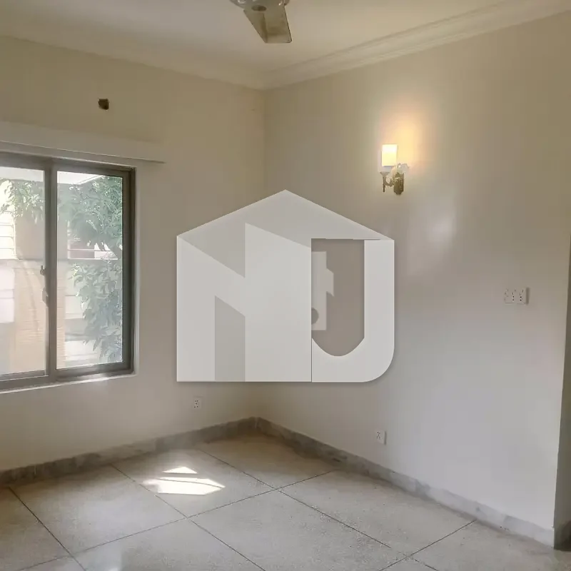Spacious 6-Bedroom Full House for Rent in F-7, Islamabad, photo 6