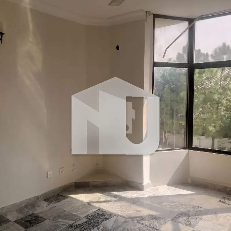 Spacious 6-Bedroom Full House for Rent in F-7, Islamabad, photo 15