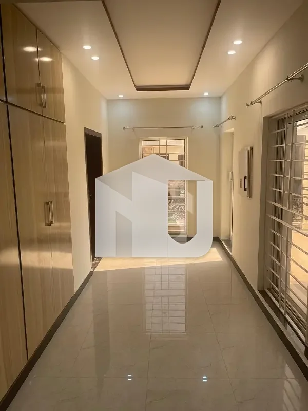14 Marla Brand New portion For Rent