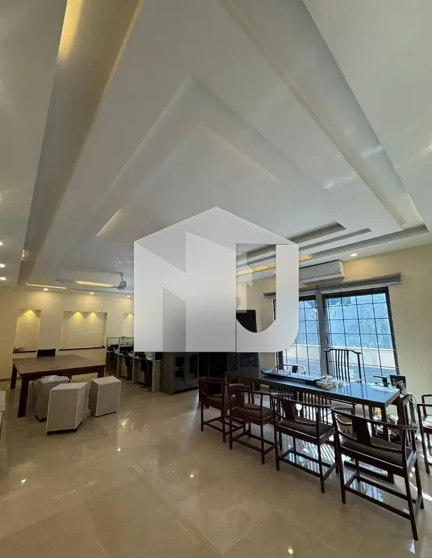 F-10 Triple Story House 2 Kanal Excellent Modern Beautiful House For Rent Proper 12 Bedrooms, 12 Attached Bathrooms 3 Drawing Rooms, 2 Dinning Rooms, 2 TV Lounges, 3 Open American Kitchens, 3 Dirty Kitchens, photo 11