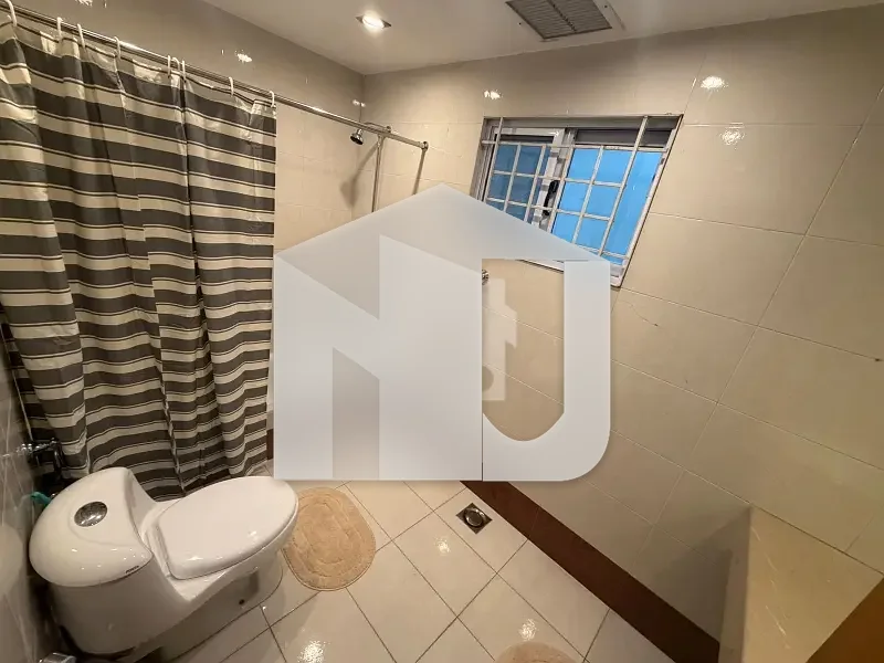 FOR RENT EXECUTIVE LOCATION 05 BED ROOM 3.5 KANAL HOUSE FOR DIPLOMATS AND FOREIGNERS NEAR PRESIDENT HOUSE G -6/3 ISLAMABAD, photo 4