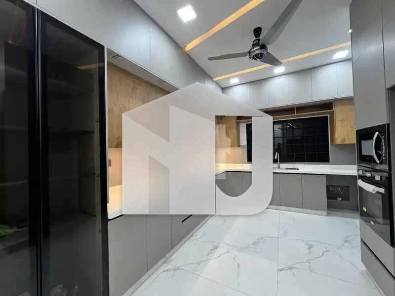 24 MARLA TRIPLE-STOREY HOUSE FOR RENT G-14/4, ISLAMABAD Ideal For NGOs, IT Companies, Corporate Offices & Commercial Use, photo 5