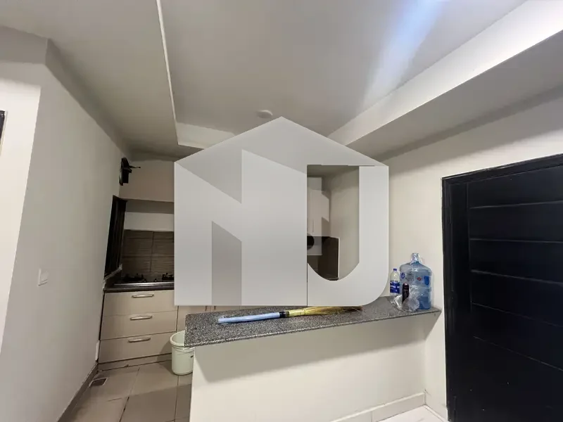 Furnished 2 Bedroom Apartment With Great View In B-17, photo 2