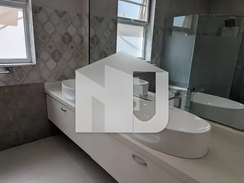 Beautiful 2 Kanal Villa For Rent, photo 21