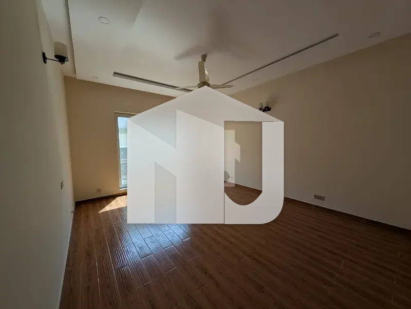 Beautiful 2 Kanal Villa For Rent, photo 9