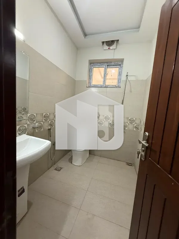 Banigala 1.5 kanal Double unit house available for rent, photo 12