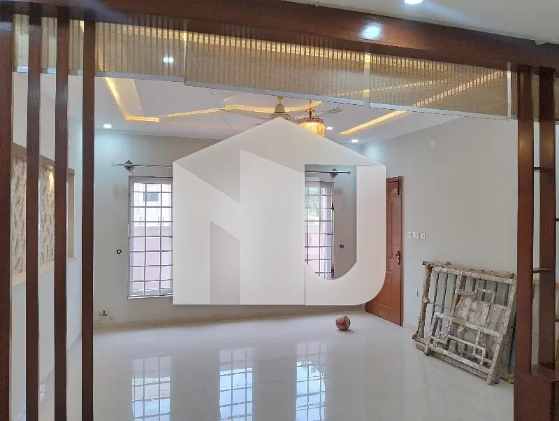 8 Marla House Extra Land House Available For Rent Bahria Enclave Designer House, photo 6