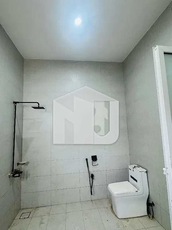 1 Kanal Basement Plus First Floor Available For Rent, photo 8