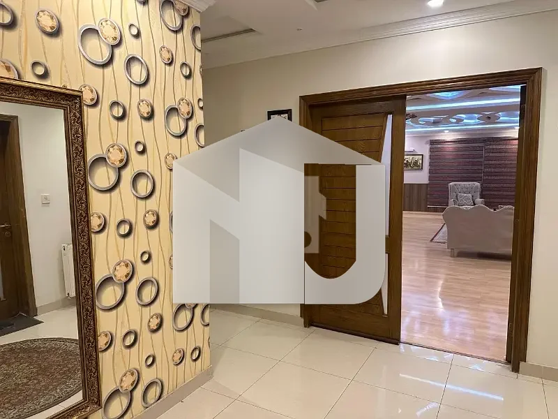 Get In Touch Now To Buy A 3650 Square Feet House In F-11 Markaz Islamabad, photo 2