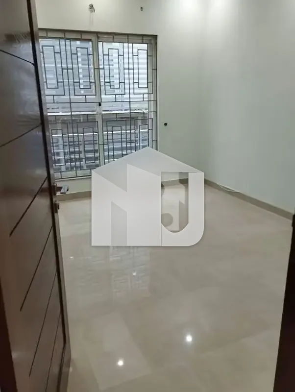 1 KANAL 5-BEDROOM HOUSE AVAILABLE FOR RENT, photo 11