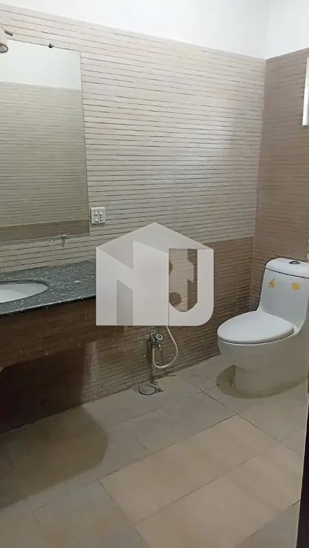 G-10 Excellent 3200 SQ. FT House Proper 6 Bedrooms, Proper 6 Attached Bathrooms Modern Fittings Along With Tile Flooring Drawing Dining, TV Lounge, Kitchen, photo 5