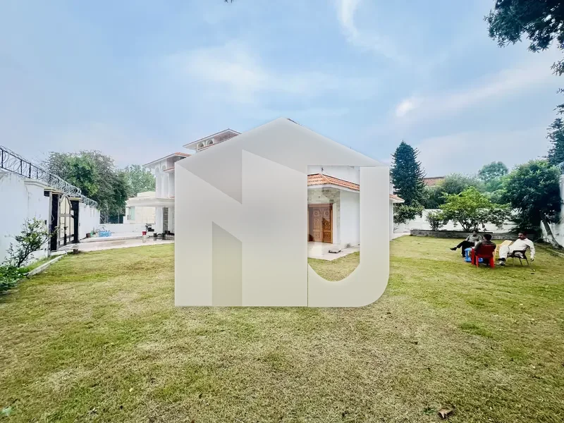 House For Rent E-7 Prime Location