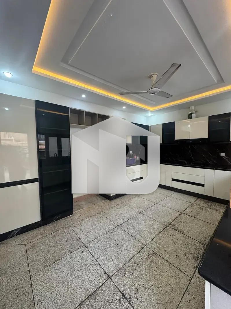 E-7 Top Location Full House Available For Rent, photo 7