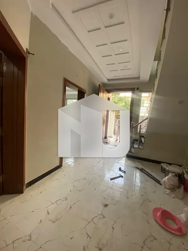BEAUTIFUL LOCATION HOUSE AVAILABLE FOR RENT IN SECTOR D-12 ISLAMABAD, photo 4
