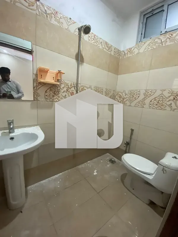 BEAUTIFUL LOCATION HOUSE AVAILABLE FOR RENT IN SECTOR D-12 ISLAMABAD, photo 16