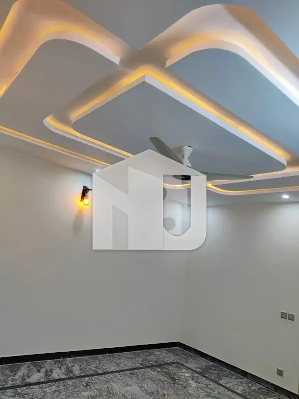 Brand New 12 Marla Triple Storey House Available For Rent In G-16, photo 19
