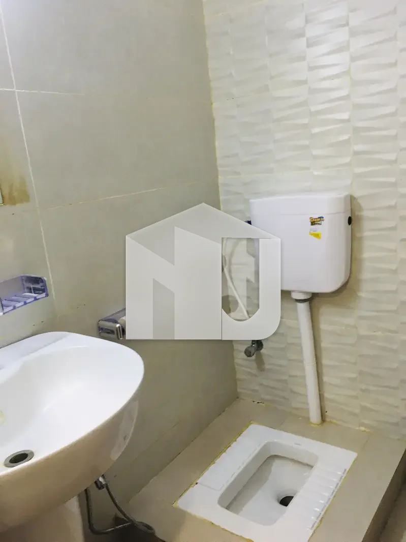 Brand new house 8 bedrooms with attached baths drawing dining 2 kitchens available for rent, photo 2