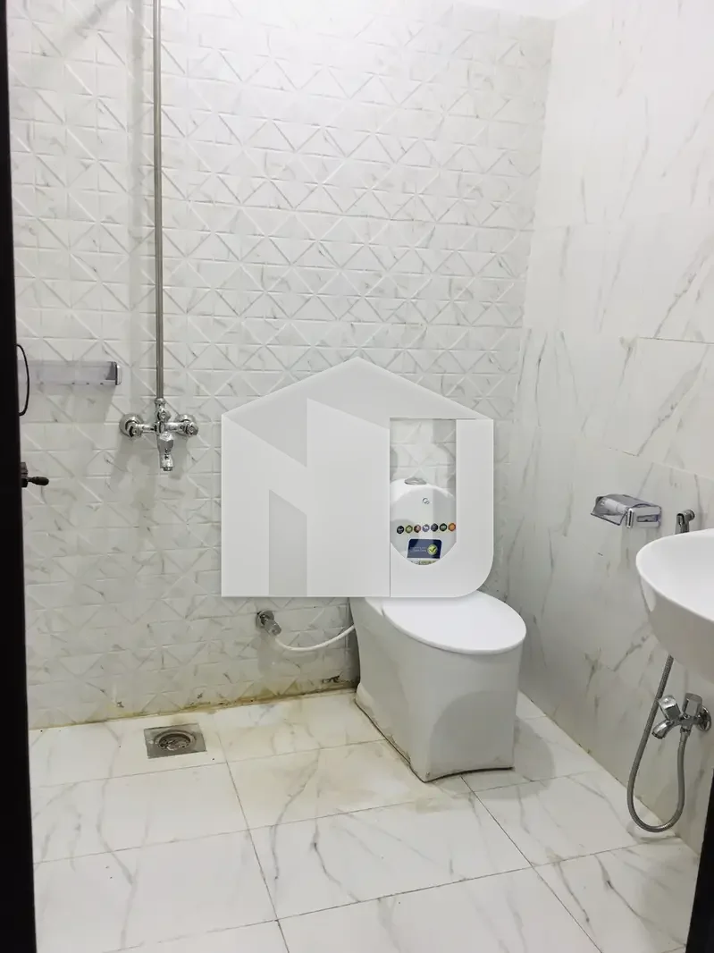 Brand new house 8 bedrooms with attached baths drawing dining 2 kitchens available for rent, photo 12