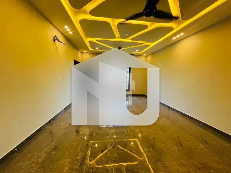 I-8 Islamabad - 14 Marla Brand New House For Rent - 9 Bed - First Entry - 4 Car Parking - 6 Lac Rent, photo 2
