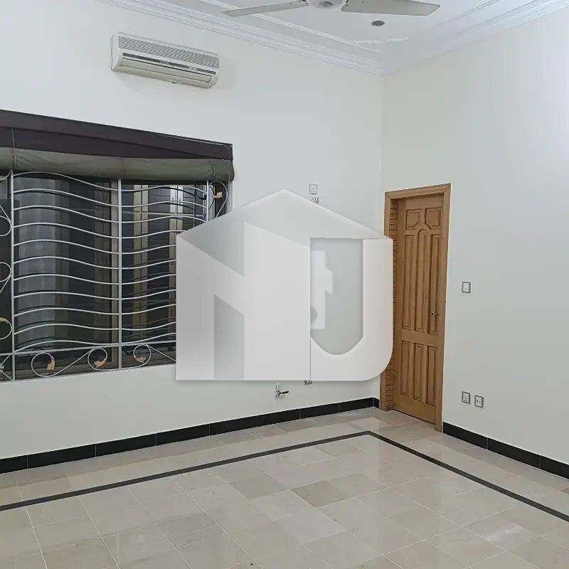 Beautiful 7 Marla Full House Available For Rent G-13 Islamabad, photo 10