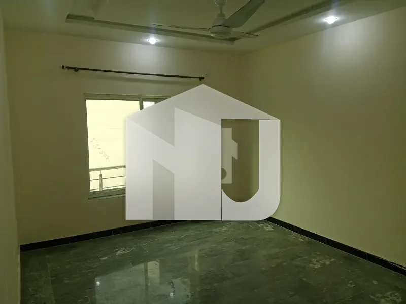 10 Marla Double Storey House Available For Rent, photo 21