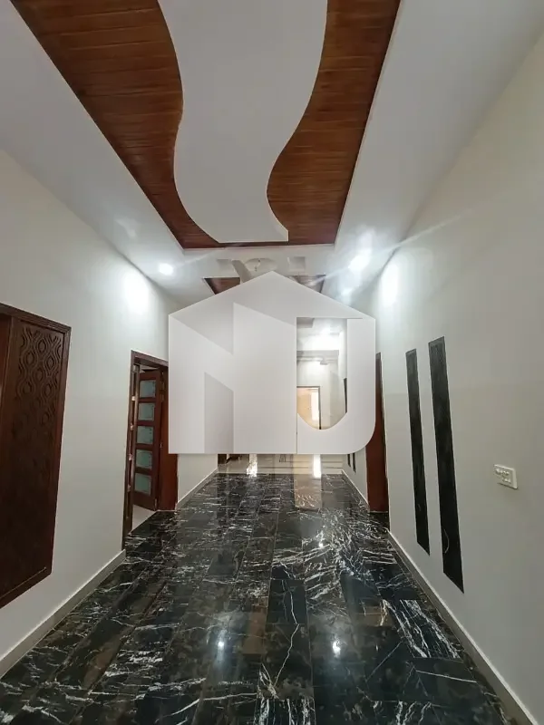1 Kanal Double Storey House Available For Rent