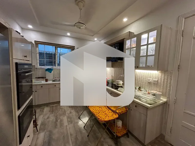 14 Marla Full Luxury House Available For Rent With Solar, photo 6