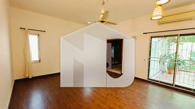 Elegantly Renovated | 4 BHK | Panoramic Margalla Views | Expansive Lawn | Prime Address | F-6 | For Rent, photo 9
