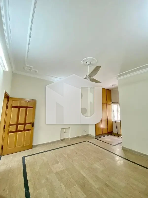 FULL HOUSE FOR RENT IN G-11, ISLAMABAD   Spacious and well-maintained house available for rent in a prime location!   5 Bedrooms with Attached Bathrooms  Kitchen  Drawing & Dining  TV Lounge  Balcony  Car Parking  Boring Installed  Separate Utility Meters   Location: G-11, Islamabad   Contact for rent details and further information.  03128313139, photo 3