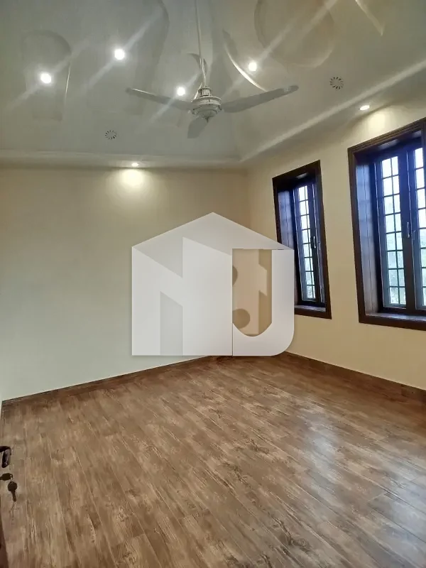 1 Kanal Corner Triple Story House available for rent in DHA phase 2 Islamabad, photo 12