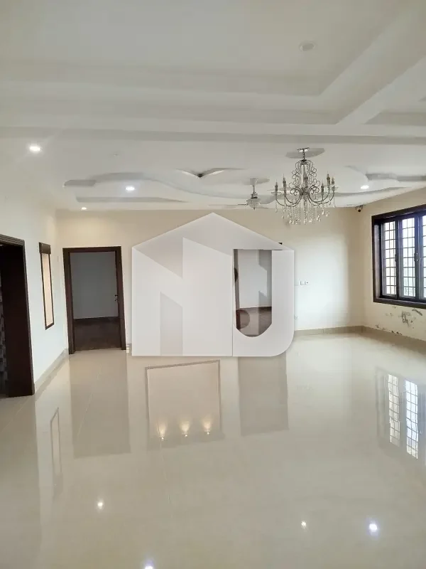 1 Kanal Corner Triple Story House available for rent in DHA phase 2 Islamabad, photo 15