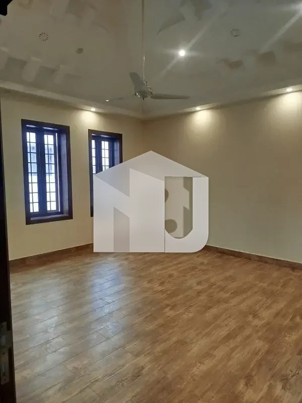 1 Kanal Corner Triple Story House available for rent in DHA phase 2 Islamabad, photo 18