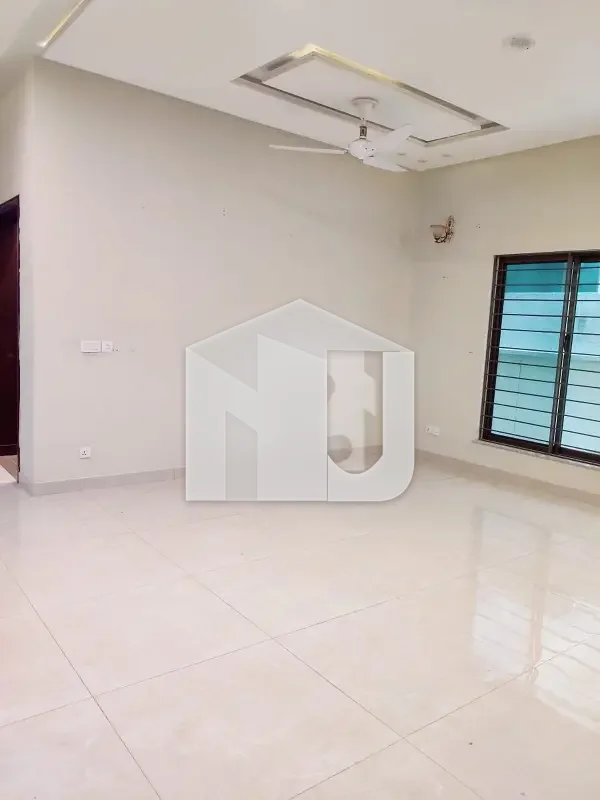 10 Marla Full House For Rent, photo 23